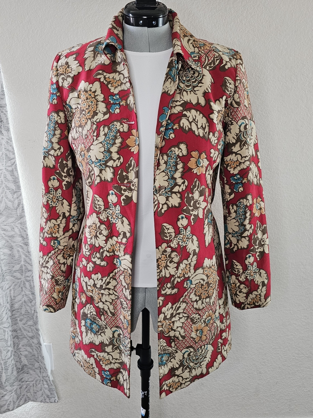 Vintage Floral Red Longline Blazer Jacket Evening Event Holiday Cultural Events